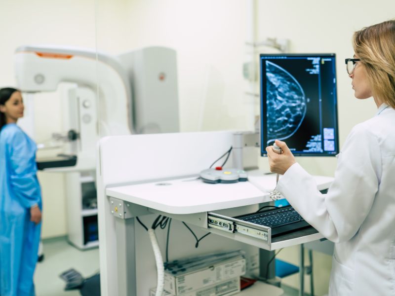 como aparece o câncer na mamografia - acompanhamento