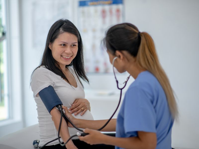 quantas consultas de pré-natal a gestante deve fazer - o que acontece