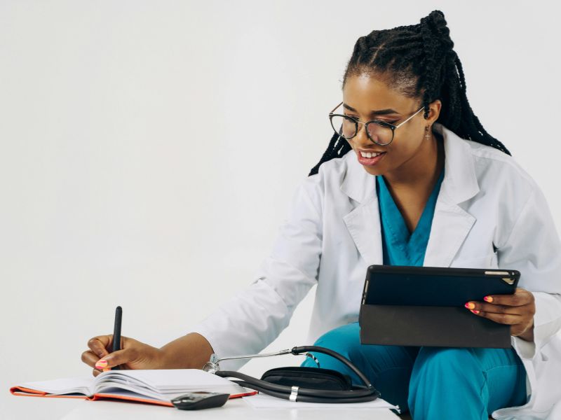 como funciona a telemedicina - vantagens